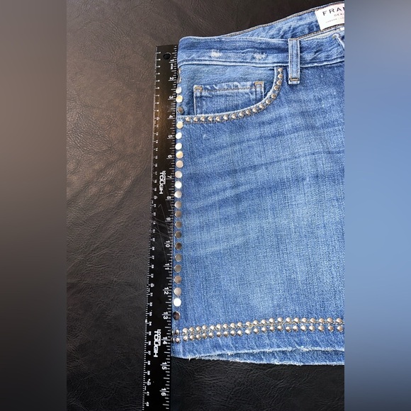 FRAME Denim Studded Mini Skirt Size 26, Luxury Denim, Classic Chic Skirt, Cute - Picture 6 of 7